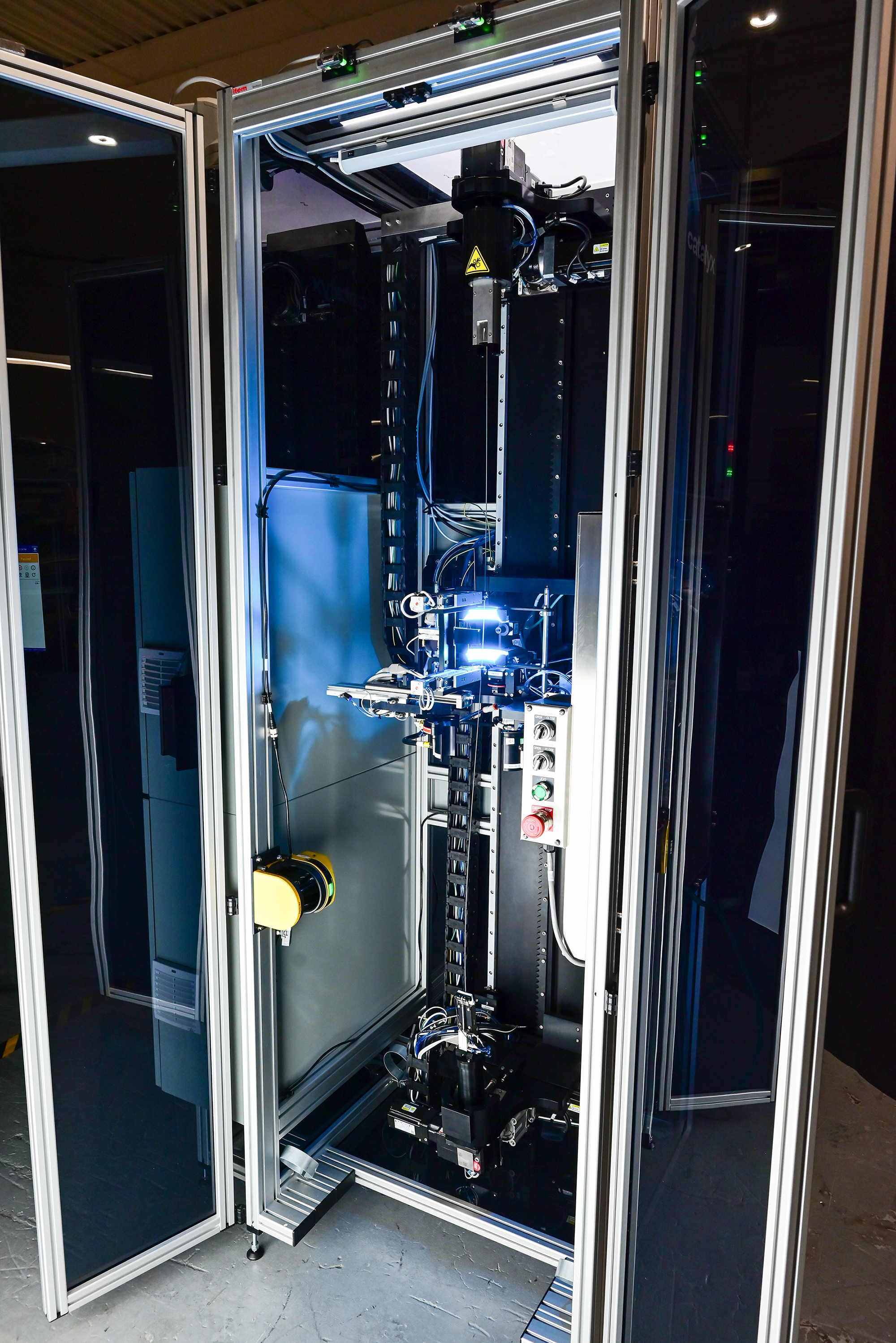Catheter Inspection Machine