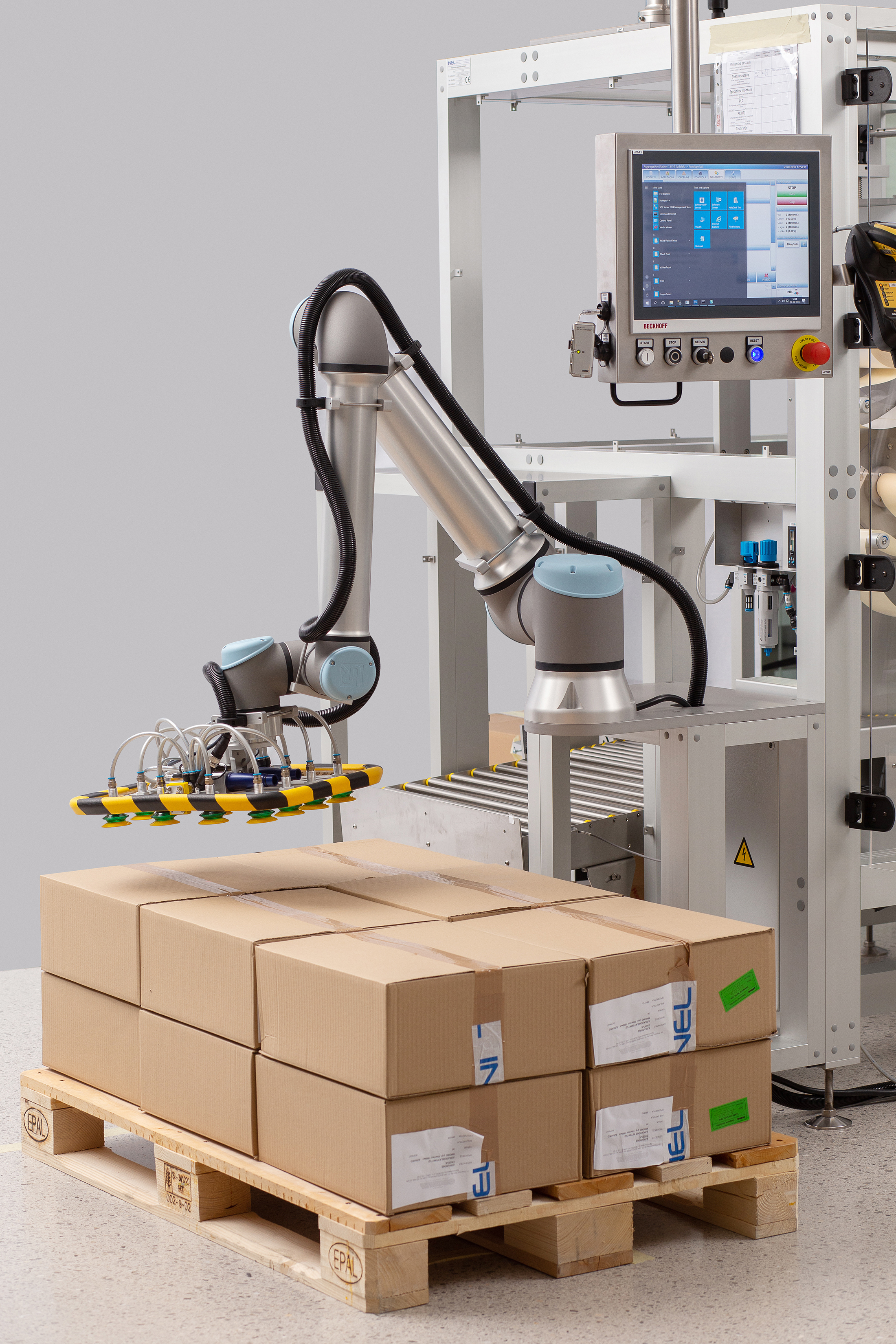 INEL Catalyx robotic palletizer